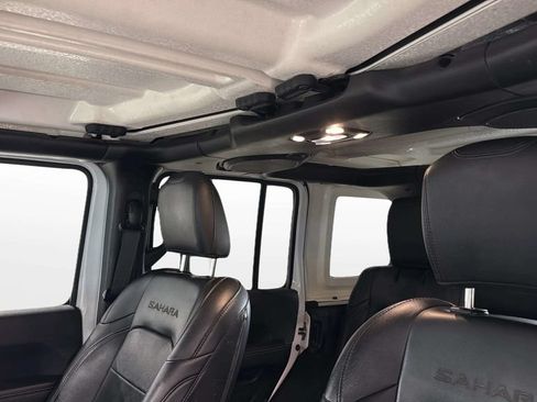 Used 2021 Jeep Wrangler Unlimited Sahara w/ Uconnect 4C Nav & Sound Group AWD/4WD image 35