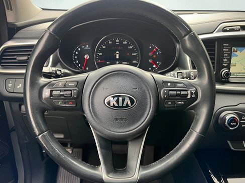 Used 2018 Kia Sorento SX image 54