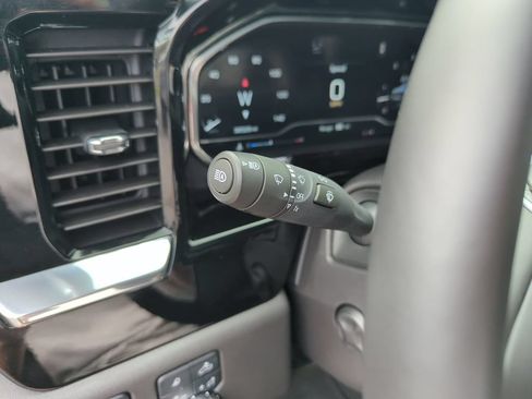 Used 2024 GMC Sierra 1500 SLT RWD image 20