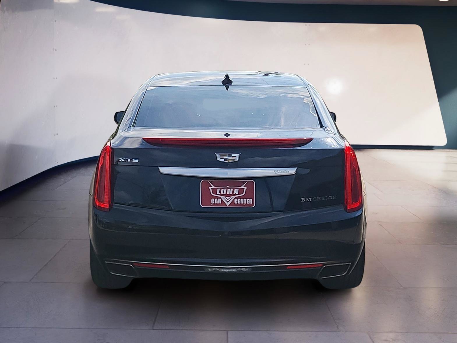 Used 2016 Cadillac XTS Luxury w/ Driver Awareness Package FWD image 4