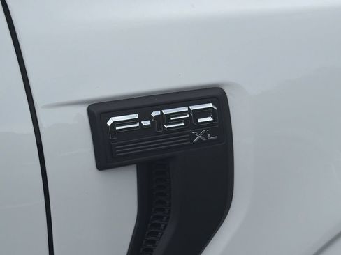 Used 2025 Ford F150 XL RWD image 19