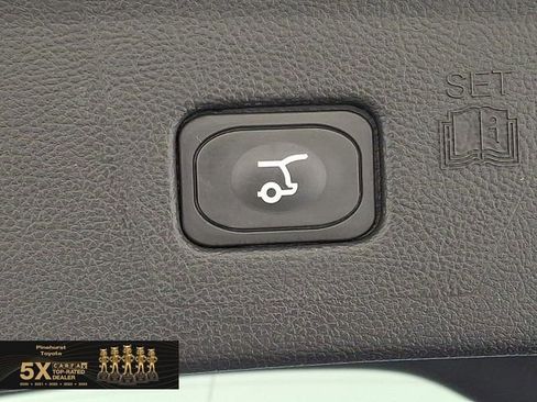 Used 2024 Ford Edge SEL w/ Convenience Package AWD/4WD image 36