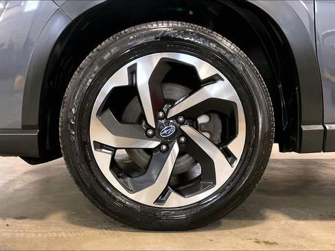 Used 2023 Subaru Forester Touring AWD/4WD image 9