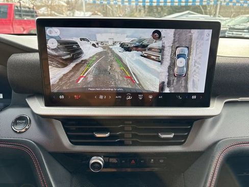 Used 2025 Ford Explorer ST-Line w/ ST-Line Street Pack image 15