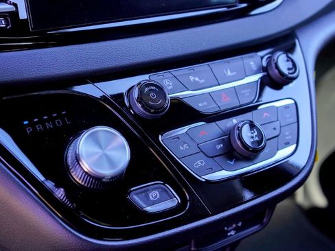 New 2026 Chrysler Voyager LX image 14