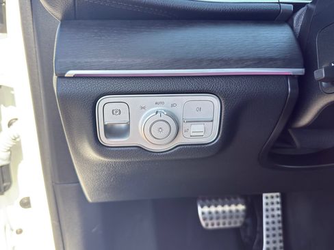 Used 2024 Mercedes-Benz GLS 450 4MATIC image 27