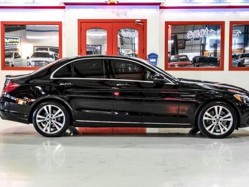 Used 2018 Mercedes-Benz C 300 Sedan image 10