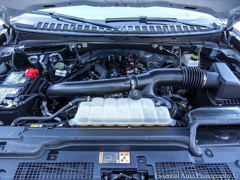 Certified 2025 Ford Expedition Active AWD/4WD image 33
