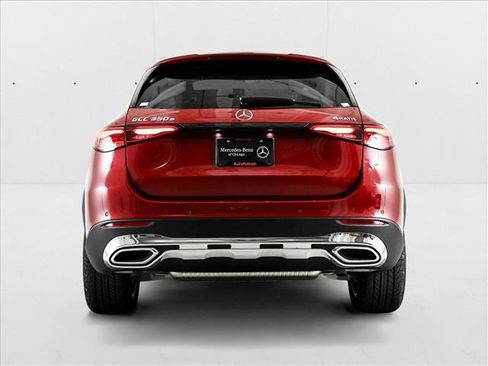 New 2025 Mercedes-Benz GLC 350e 4MATIC image 4