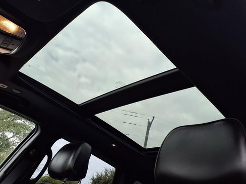 Used 2018 Jeep Grand Cherokee High Altitude image 9