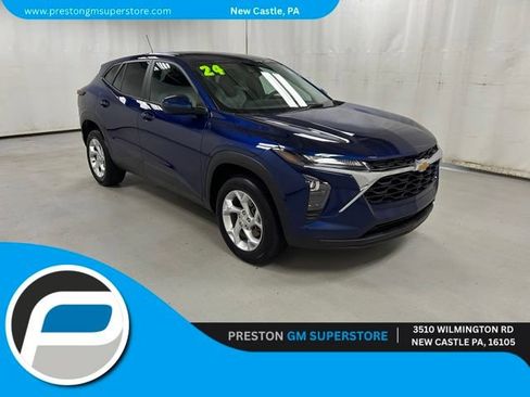 Used 2024 Chevrolet Trax LS w/ LS Convenience Package FWD image 1