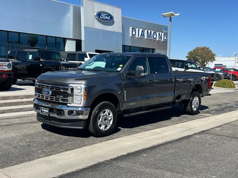New 2026 Ford F350 XLT w/ FX4 Off-Road Package AWD/4WD image 2