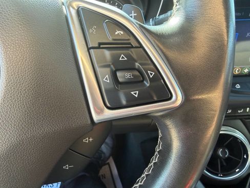 Used 2022 Chevrolet Camaro LT w/ Technology Package RWD image 20