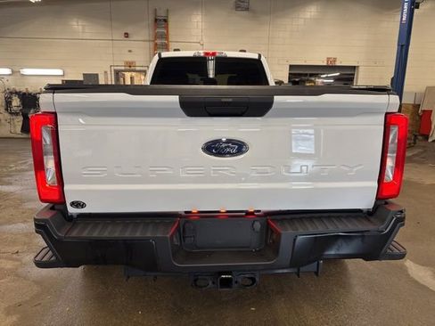 Used 2024 Ford F350 XL AWD/4WD image 5