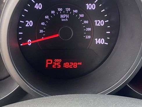 Used 2010 Kia Soul + w/ Audio Pkg FWD image 17