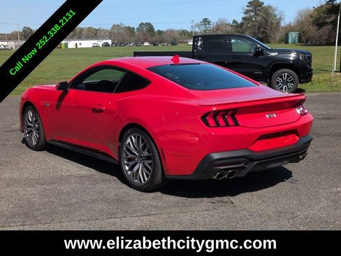 Used 2025 Ford Mustang GT Premium image 7