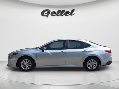 Used 2025 Toyota Camry LE FWD image 7