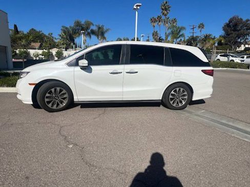 Certified 2021 Honda Odyssey EX-L image 2