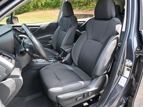 Used 2021 Subaru Forester Premium image 17