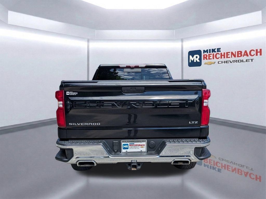 Used 2021 Chevrolet Silverado 1500 LTZ w/ LTZ Premium Package AWD/4WD image 5