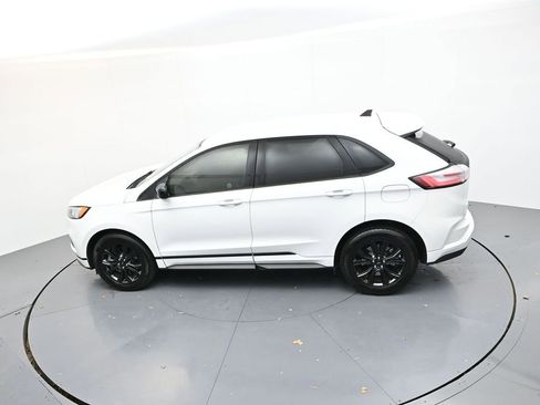 Used 2024 Ford Edge SE w/ Black Appearance Package image 18