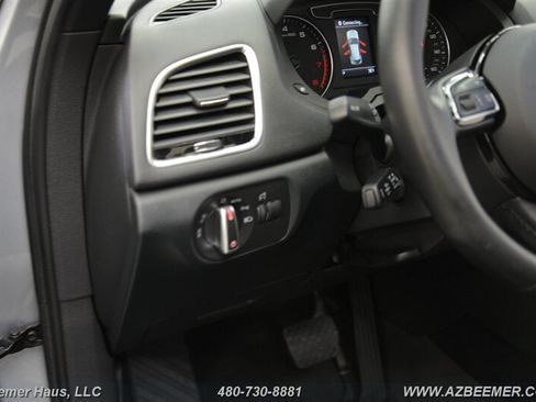 Used 2018 Audi Q3 2.0T Premium Plus w/ Premium Plus Package AWD/4WD image 26