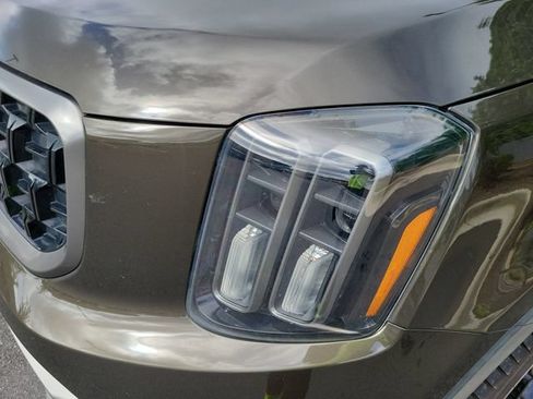 Used 2023 Kia Telluride EX X-Line AWD/4WD image 10