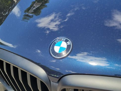Used 2024 BMW X5 sDrive40i w/ M Sport Package RWD image 5