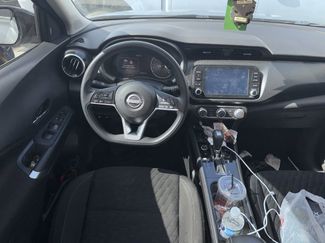 Used 2023 Nissan Kicks SV video 2