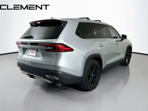 Used 2024 Toyota Grand Highlander AWD Hybrid image 7