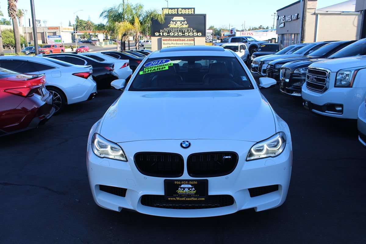 Used 2015 BMW M5 RWD image 3