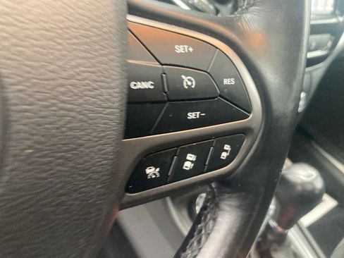 Used 2021 Jeep Cherokee Limited w/ Trailer Tow Group image 43