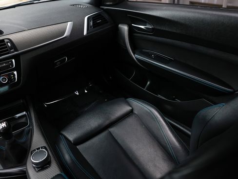 Used 2018 BMW M2 RWD image 26