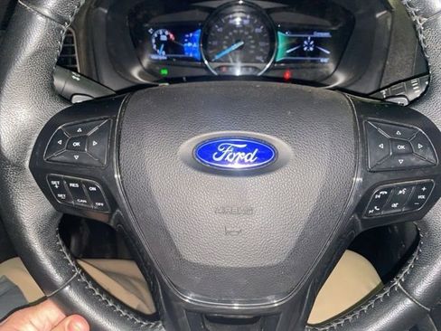 Used 2017 Ford Explorer XLT w/ Equipment Group 202A image 14