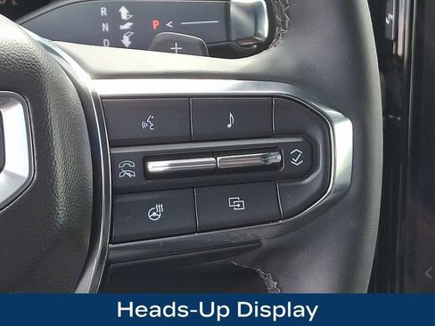 Used 2025 GMC Yukon Denali AWD/4WD image 8