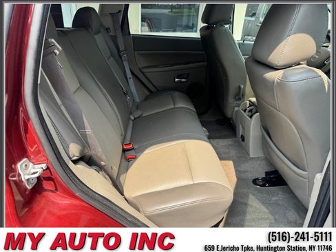 Used 2009 Jeep Grand Cherokee Laredo AWD/4WD image 31