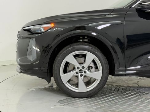 New 2025 Audi Q5 Premium Plus image 24