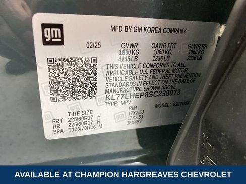 Used 2025 Chevrolet Trax LT FWD image 42