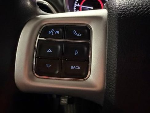 Used 2018 Dodge Journey SE w/ Popular Equipment Group FWD image 15
