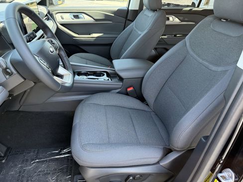 New 2025 Ford Explorer Active image 20