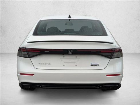 Used 2024 Honda Accord Sport image 7