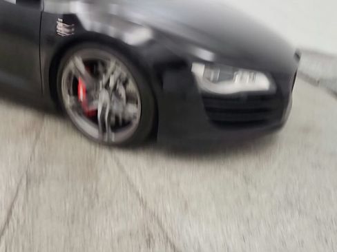 Used 2011 Audi R8 V10 w/ Enhanced Leather Pkg AWD/4WD image 22