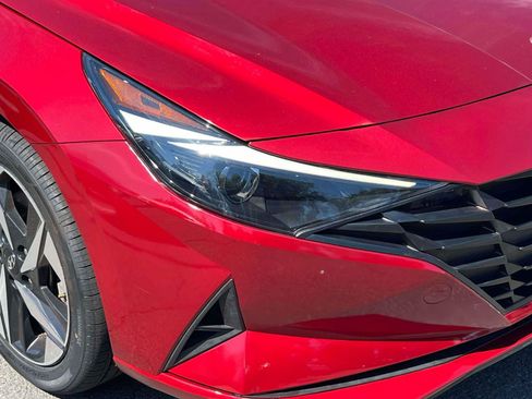 Used 2023 Hyundai Elantra SEL w/ Convenience Package FWD image 7