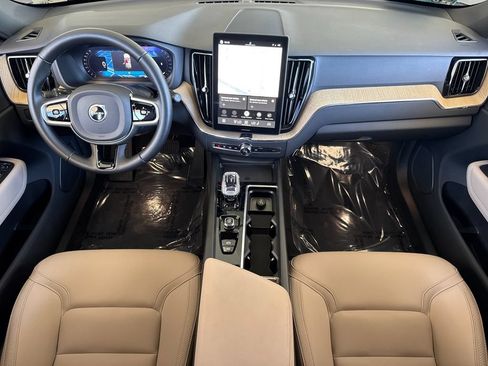 Certified 2026 Volvo XC60 B5 Plus AWD/4WD image 12