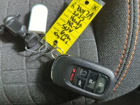 Certified 2025 Honda HR-V Sport image 24