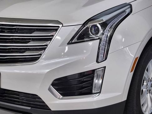 Used 2019 Cadillac XT5 FWD image 12