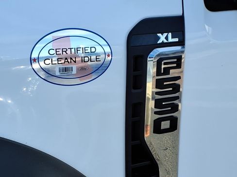 Used 2023 Ford F550 4x4 Regular Cab Super Duty image 10