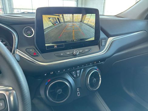 Used 2025 Chevrolet Blazer LT image 26