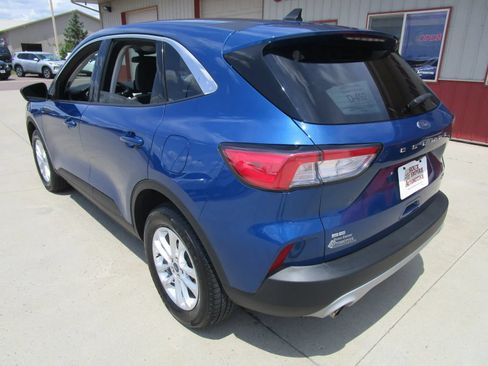 Used 2022 Ford Escape SE w/ Convenience Package AWD/4WD image 9
