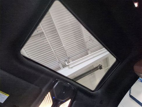 Used 2021 BMW 440i xDrive Coupe w/ Premium Package image 13